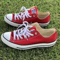 Converse SIZE 9.5 perfect condition