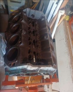 V8 Engine Block Cast Iron from 70's