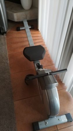 Sunny Health & Fitness Magnetic Rowing Machine