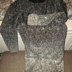 Sexy HOLIDAY DRESS Never Worn Size 4