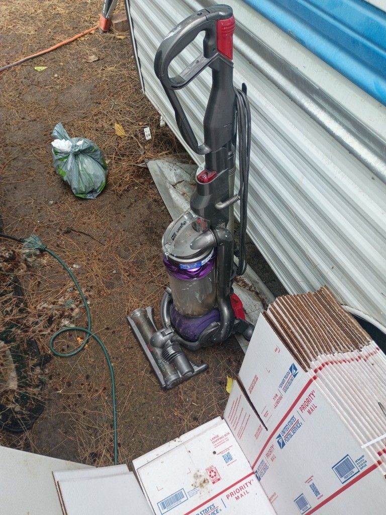 Dyson Vacuum Cleaner