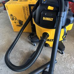 DEWALT 9-Gallon 5 HP Corded Wet/Dry Shop Vacuum with Accessories Included BRAND NEW with warranty 
