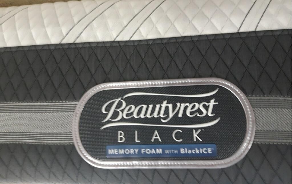 King Mattress, New Plastic Sealed, Beautyrest BLACK, Cal-King 72x84, MEMORY FOAM, with Box Springs, beautiful soft cover, must see!