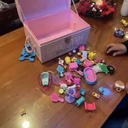 10$ For All Shop kins Toys And Box