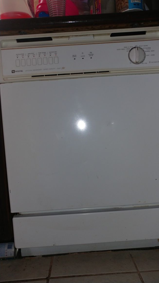 Maytag dishwasher