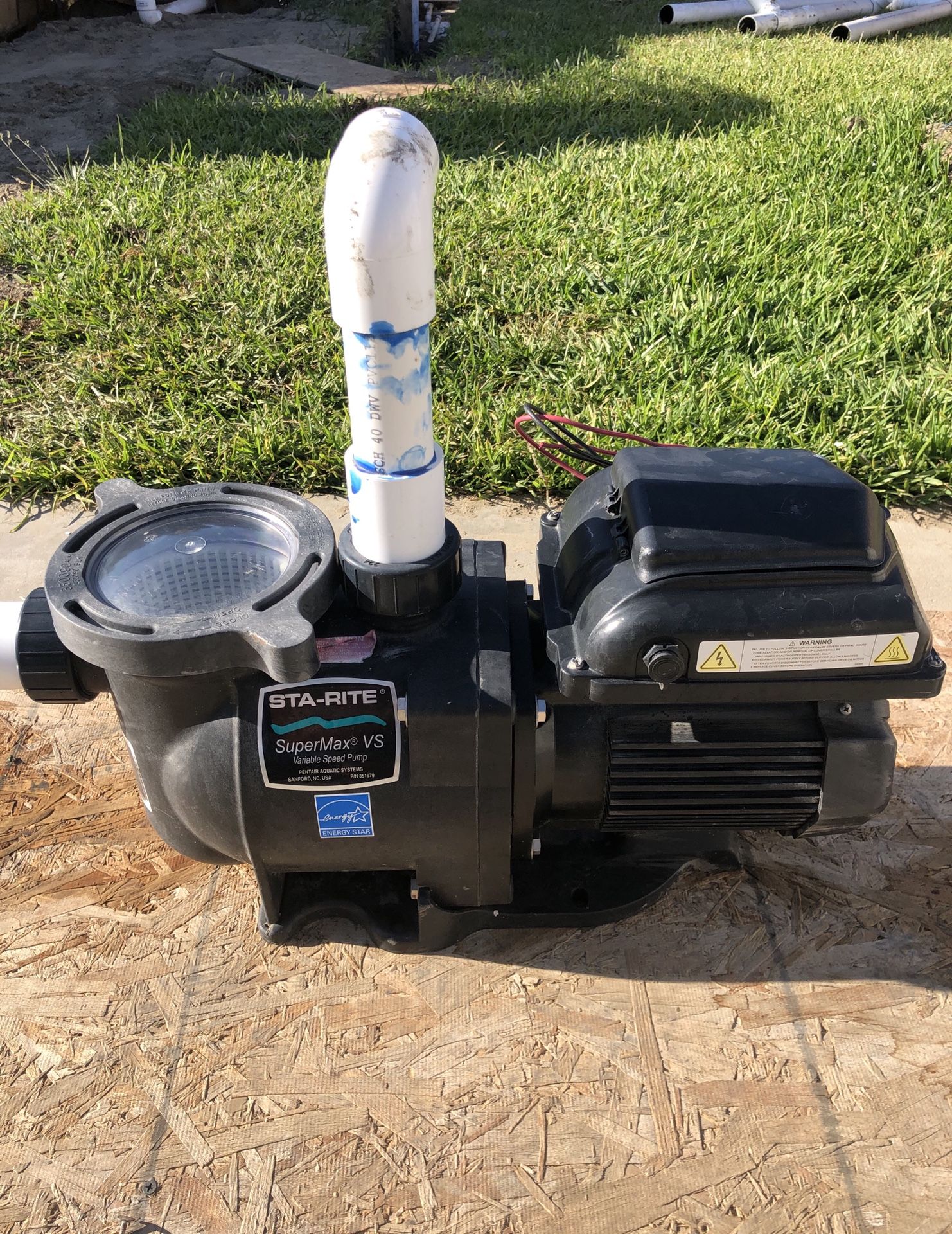 Sta-Rite 343001 SuperMax VS Variable Speed Pump, 2.2 THP