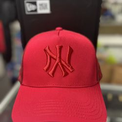 All Red New York Yankees Trucker cap
