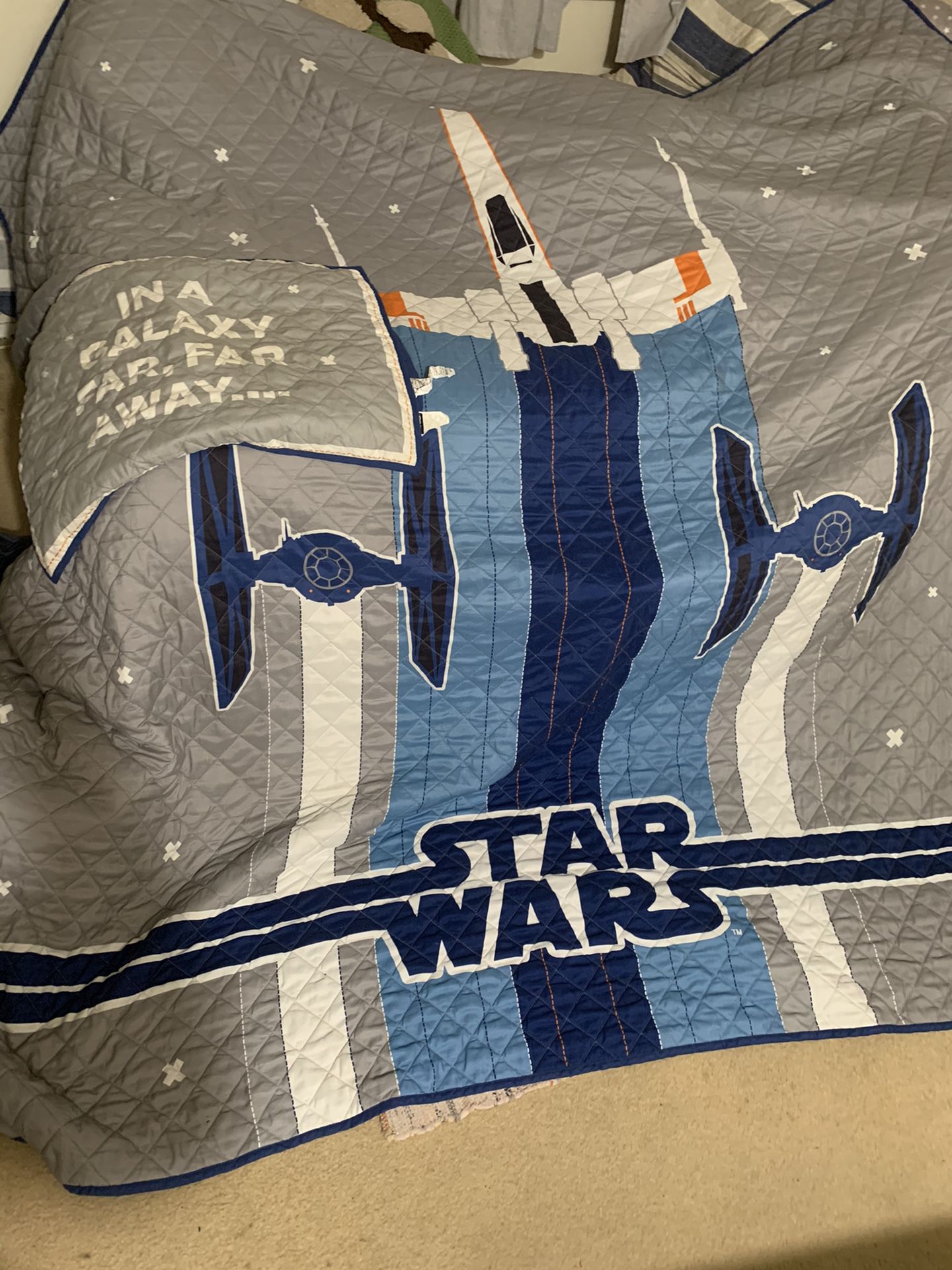 Star Wars bedding. Full size $35
