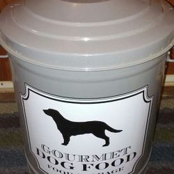 Dog food storage bin