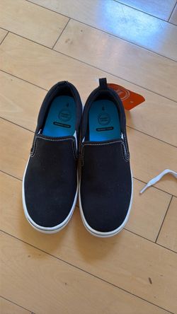 children's footwear