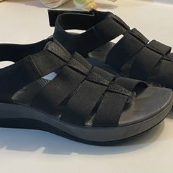 Clarks Women's Cloudsteppers Arla Shaylie Sandals black sz. 7.5