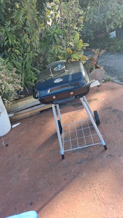 Barbecue Grill With Wheels