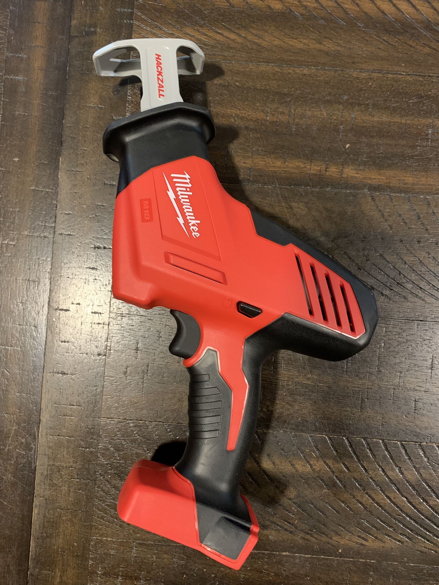 MILWAUKEE M18 HACKZALL 