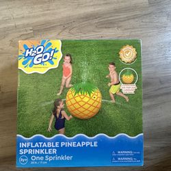 Inflatable Pineapple Sprinkler
