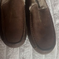 UGG NUEVOS ORIGINAL SIZE 11 $95 Dlls 