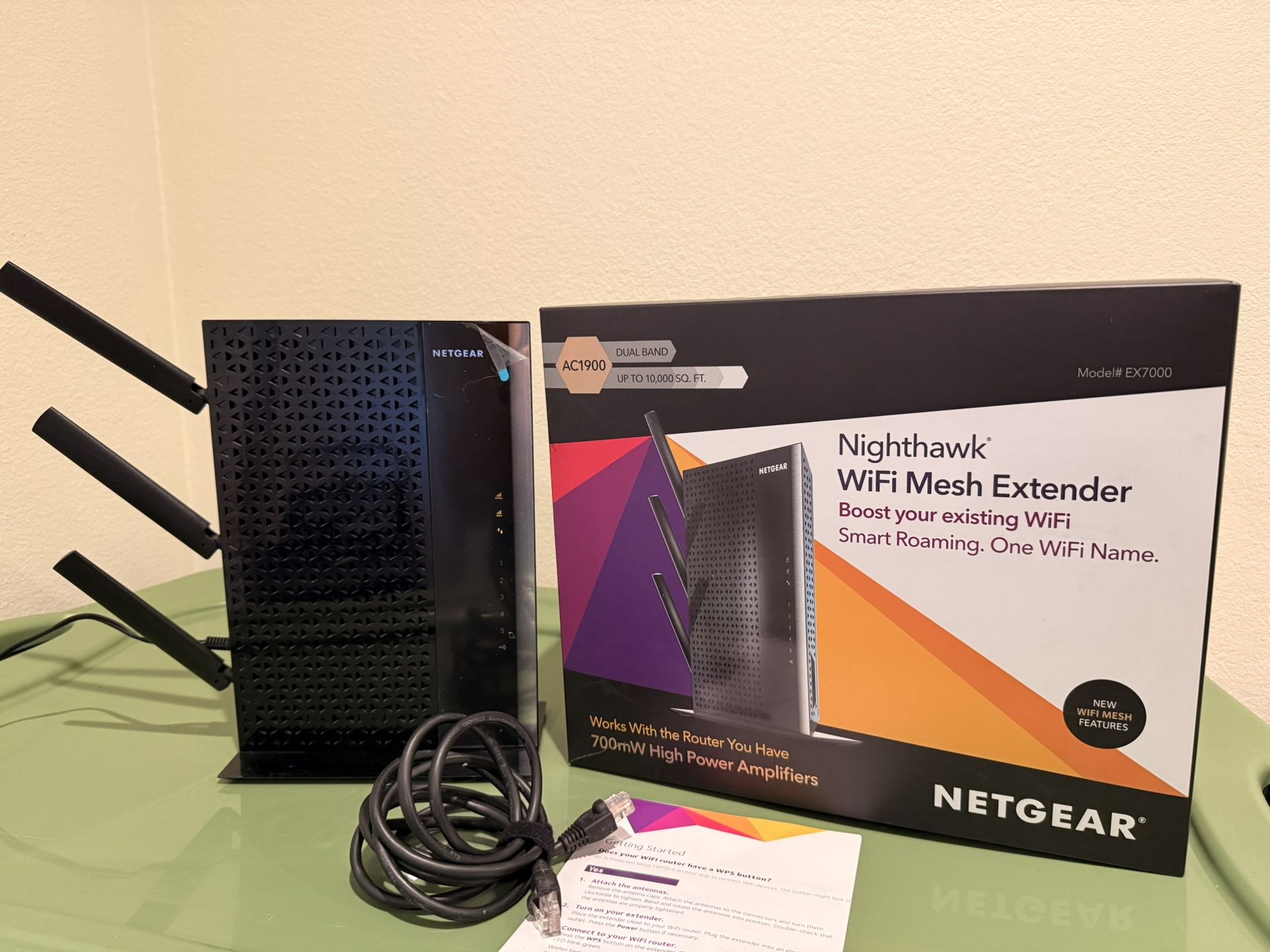 Netgear Nighthawk EX7000 WiFi Mesh Extender (AC1900, Dual Band)