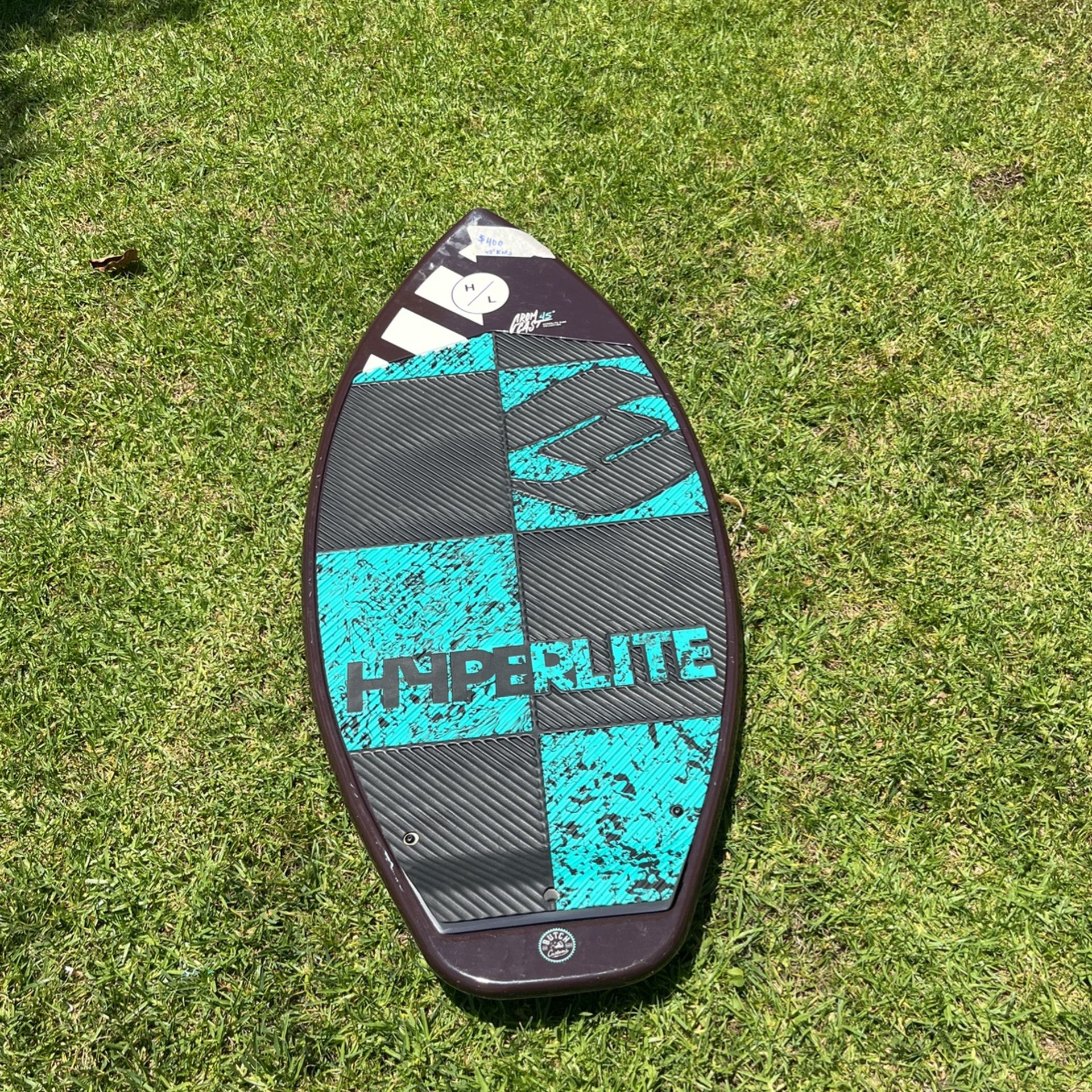 Wakes surfboard