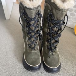 Women’s Sorel Size 8 Winter Boots