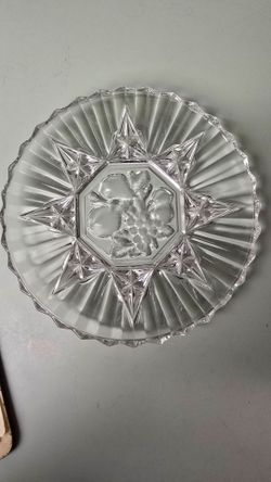 Luncheon plates