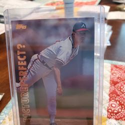 Greg Maddux 1998 Topps Picture Perfect Insert Baseball Card 