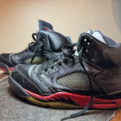 Jordan 5 Metallic