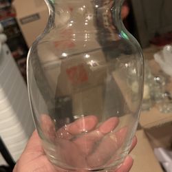 GLASS VASE