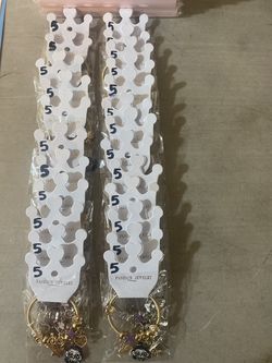 Huntrix bracelets