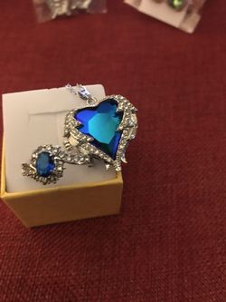 2 Piece Blue Crystal Necklace And Ring Size 7