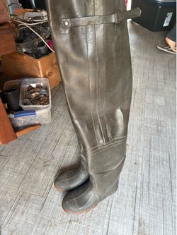 Men’s size 10 waders