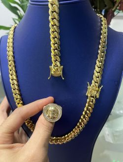 chain bracelet and free ring