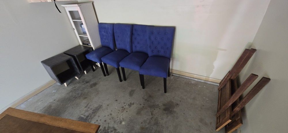 Table & Chairs Set