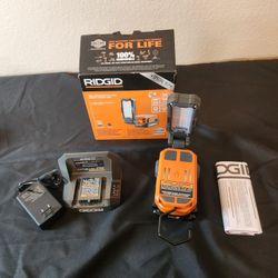 18V Cordless Magnetic Task Light Kit with 2.0 Ah Battery and Charger