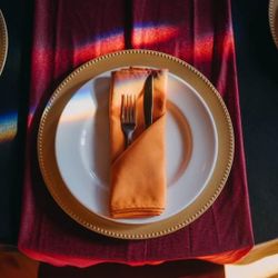 Table Runners And Napkins 