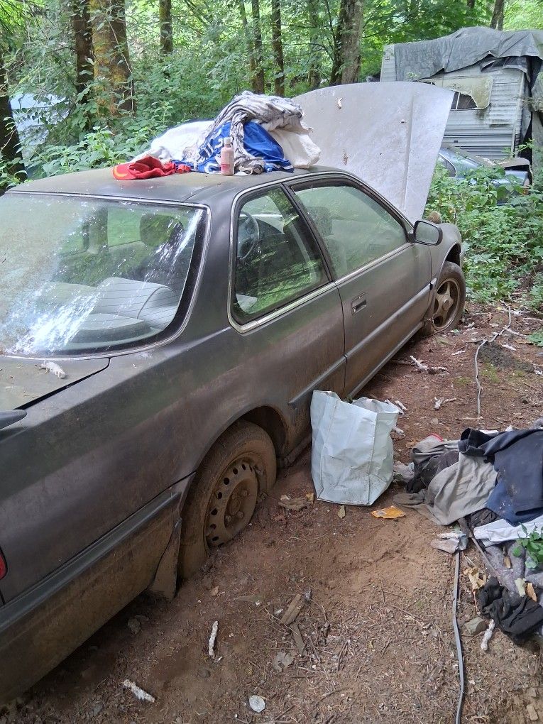 Honda 89 -91 $100 Dont Run PARTS CAR