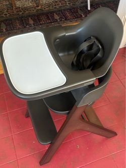 Mockingbird High Chair great condition