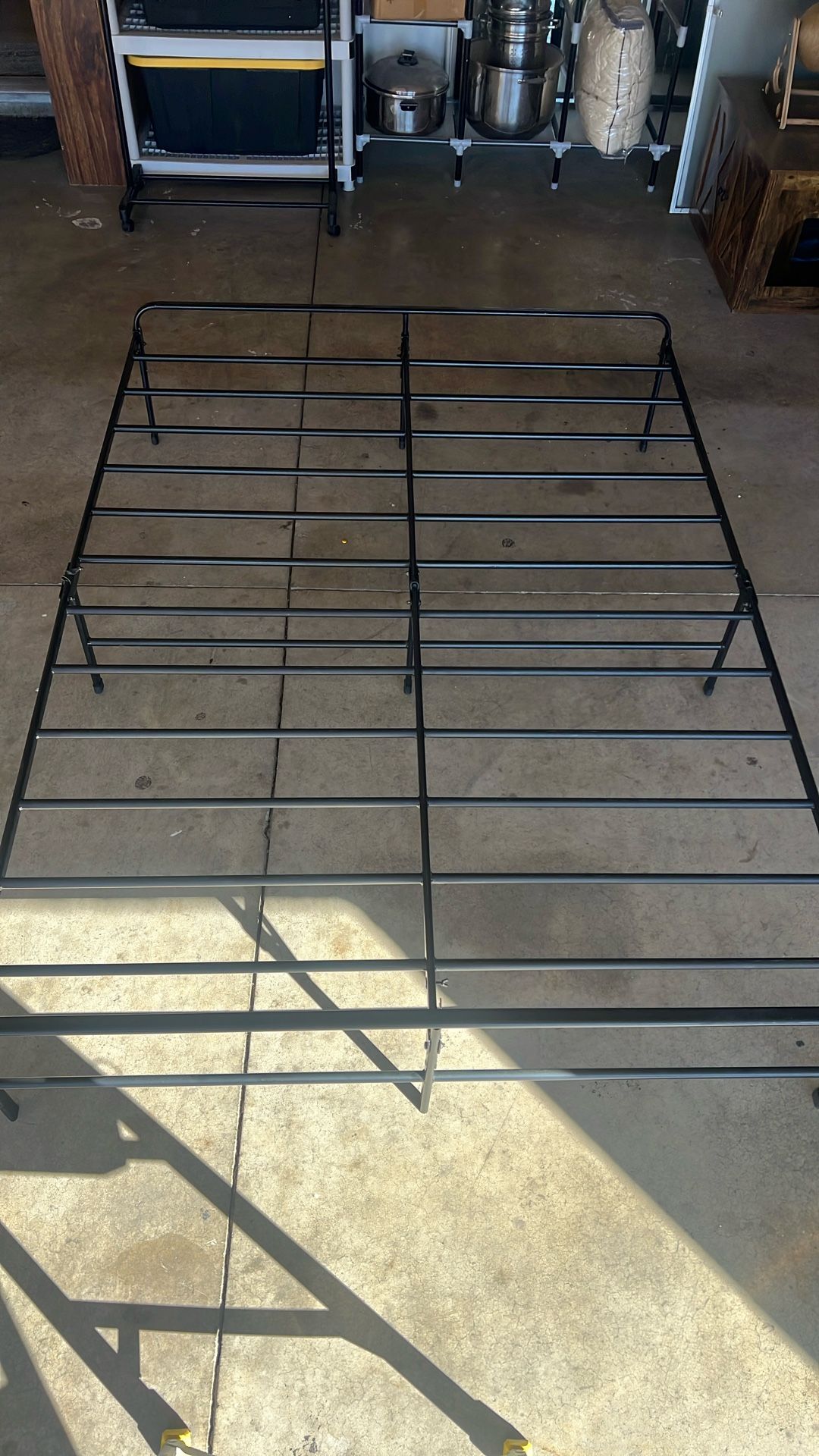 Queen Bed Frame !good Condition. 