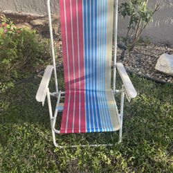 Vintage Folding Mesh Low Beach Chair 
