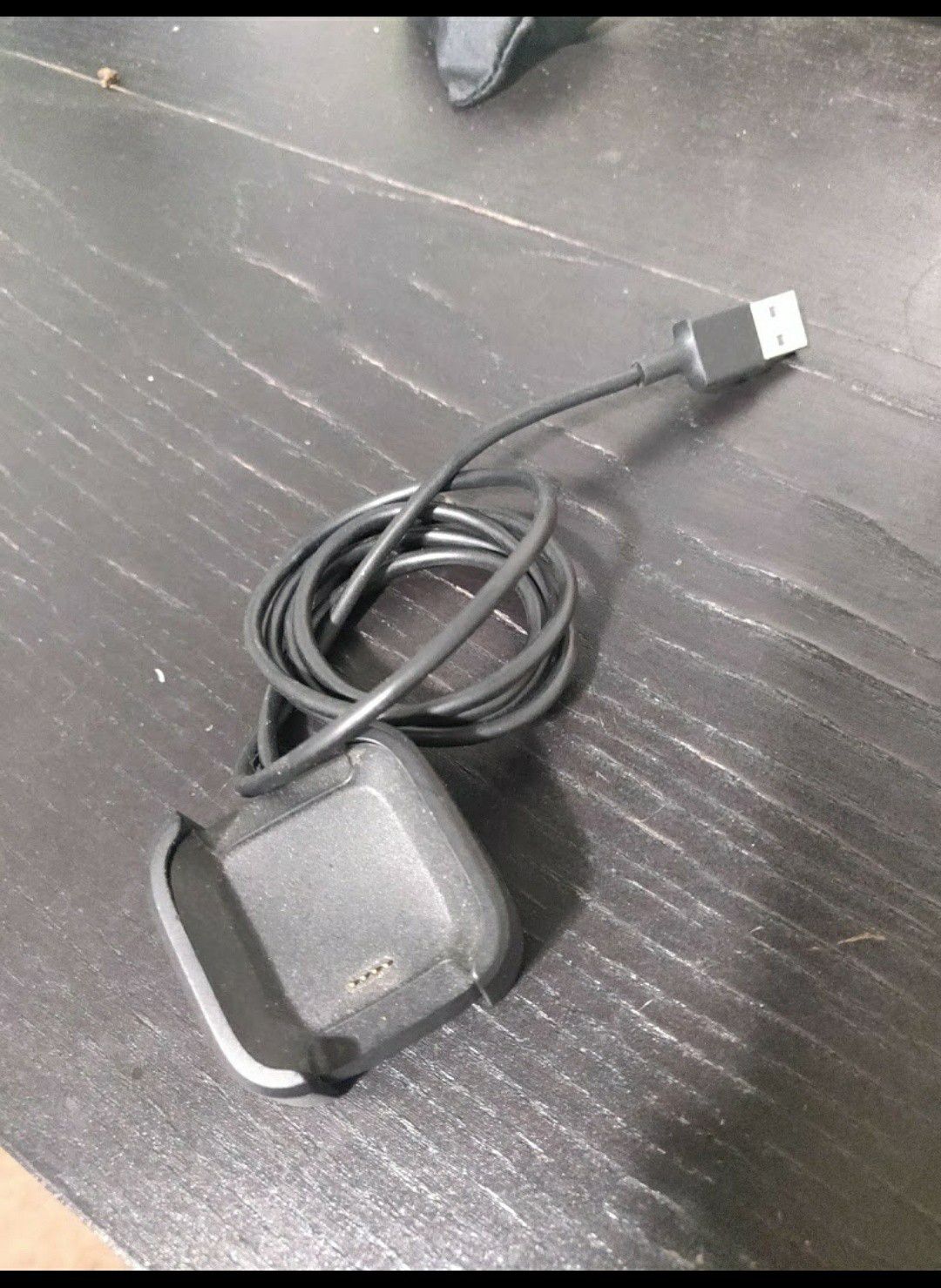 Fitbit versa charger