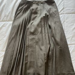 Due per due long skirt Size 10 gray 