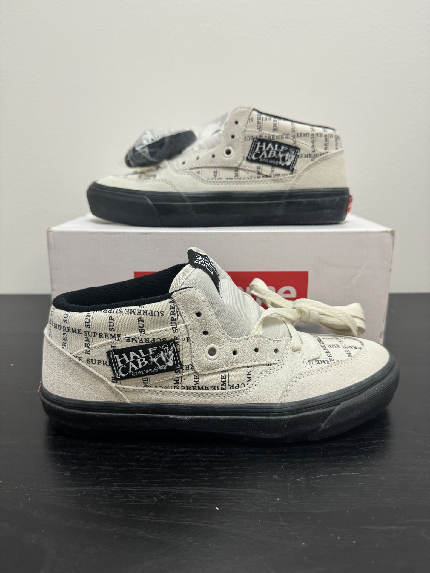 Vans half cab supreme grid white
