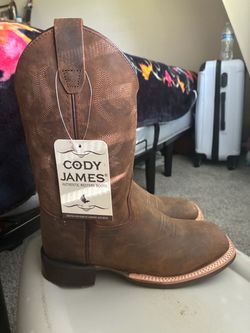 CODY JAMES BOYS' NASH DISTRESSED WESTERN BOOTS - BROAD SQUARE TOE