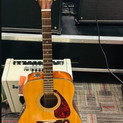 Yamaha FX 335 Acoustic Electric Guitar