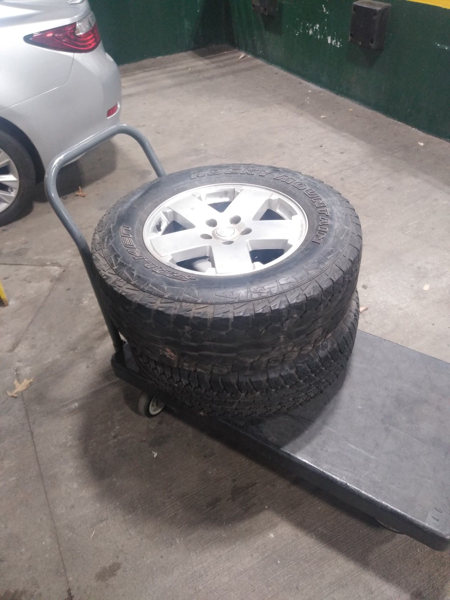 18 inch Jeep wheels