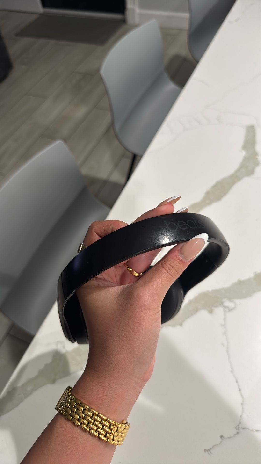 Beats Solo 4- Bluetooth Wireless