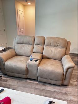 4 Recliner seats