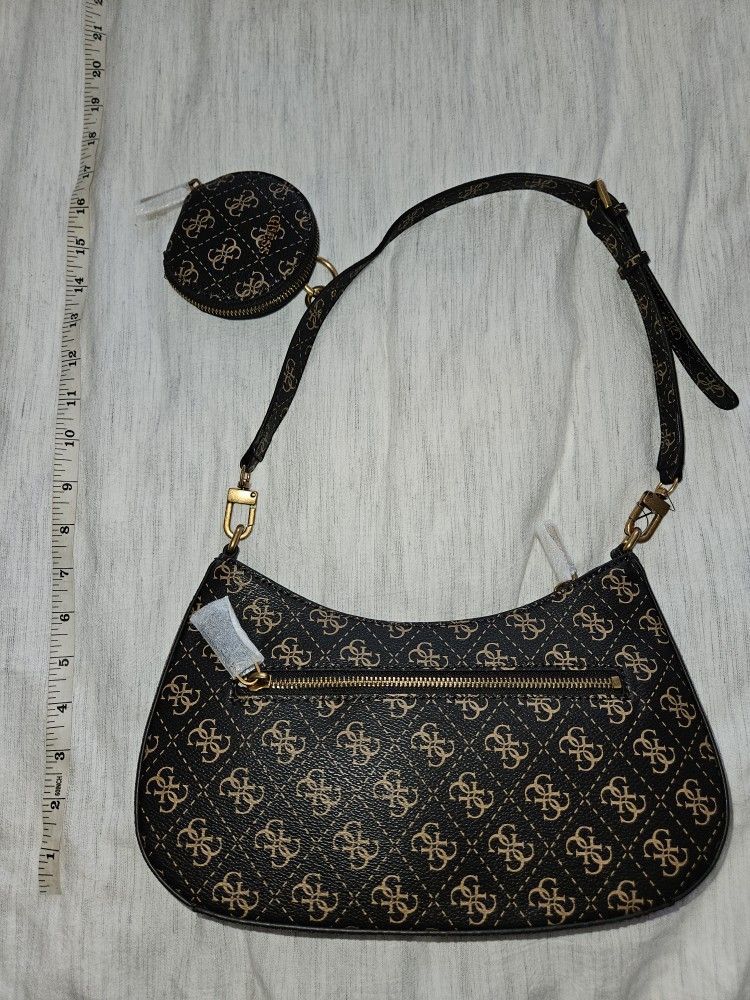 New Guess Purse With Small Coin Bag