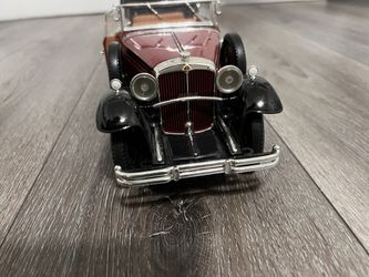 Diecast 1/18 Scale 1932 Maybach Zeppelin Anson Convertible 