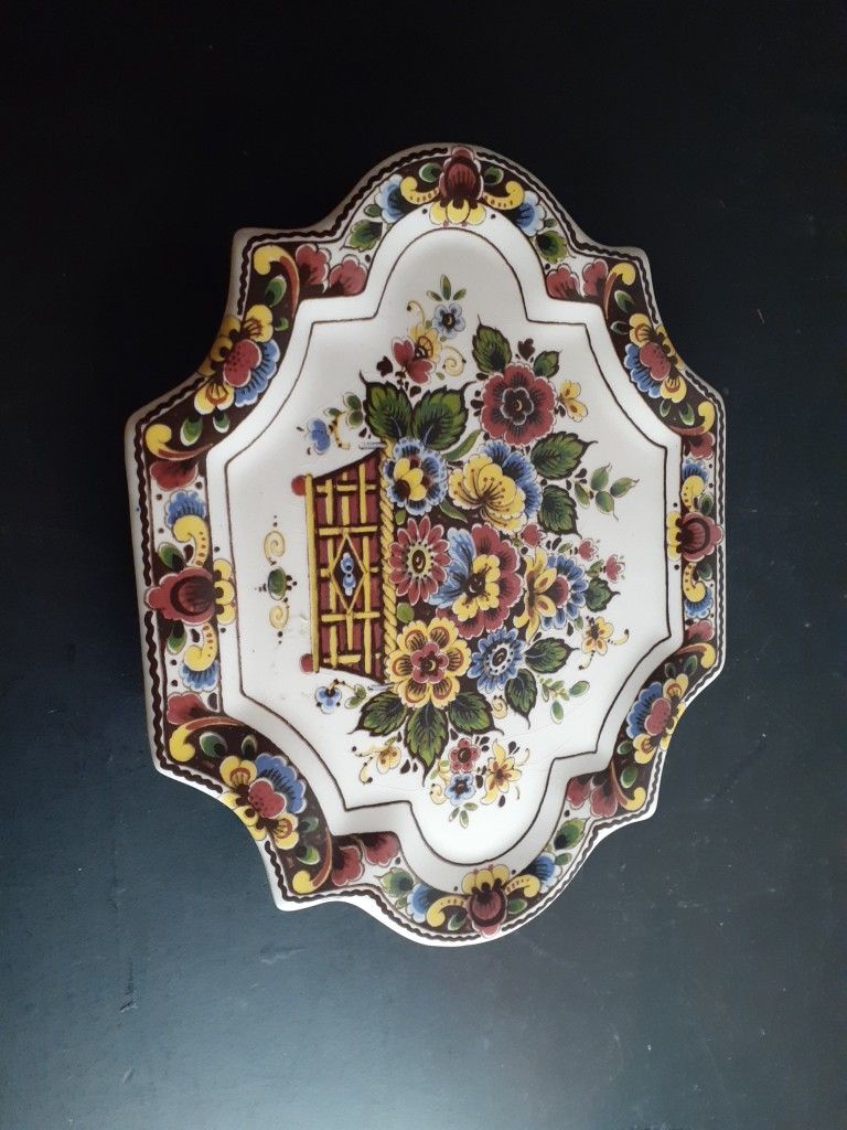 RARE GORGEOUS VTG Delfts Jasmyn Collection Holland 7"x9" Decorative Plate.