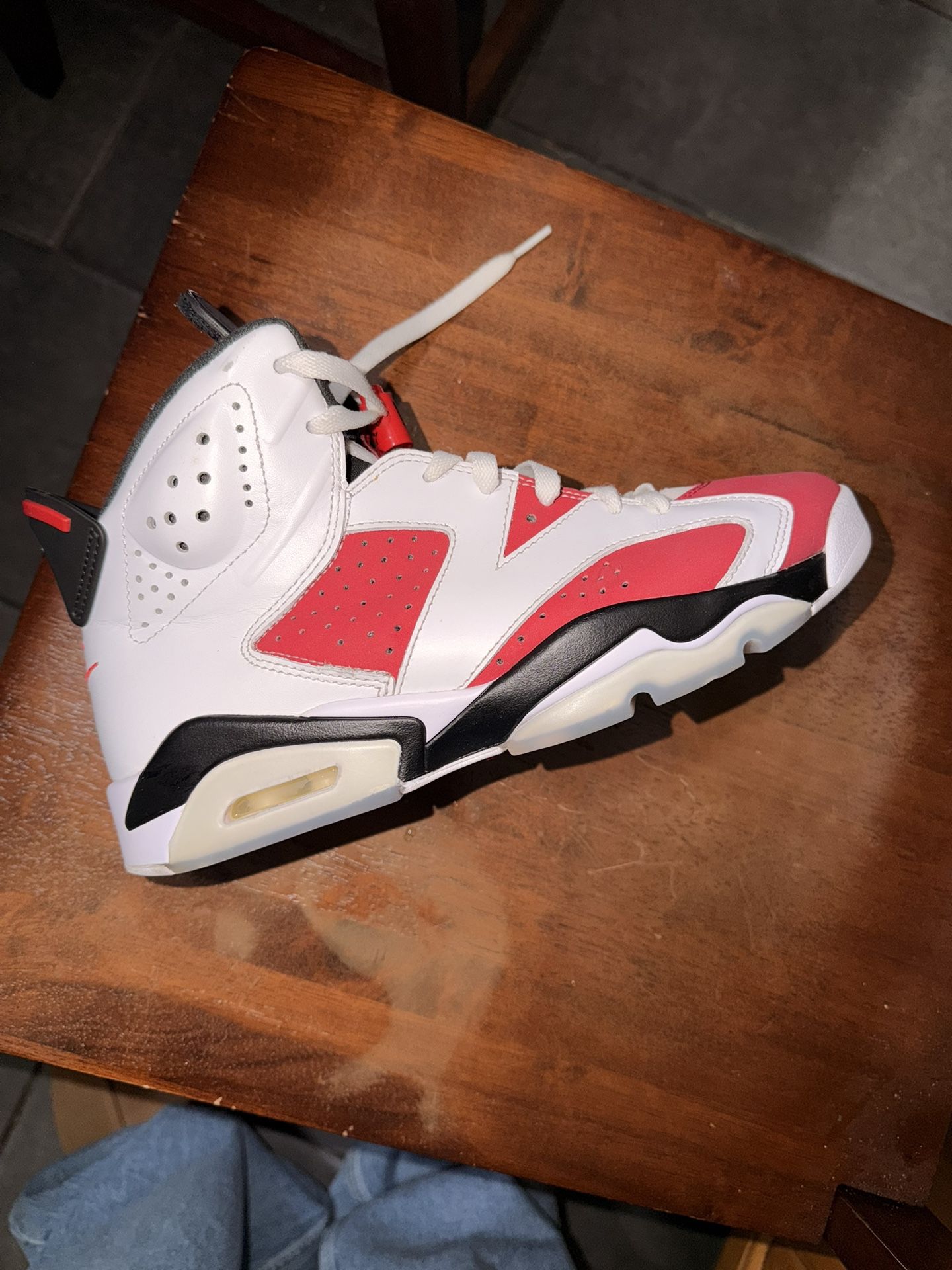 Jordan 6 Carmine size 7.5M , good condition