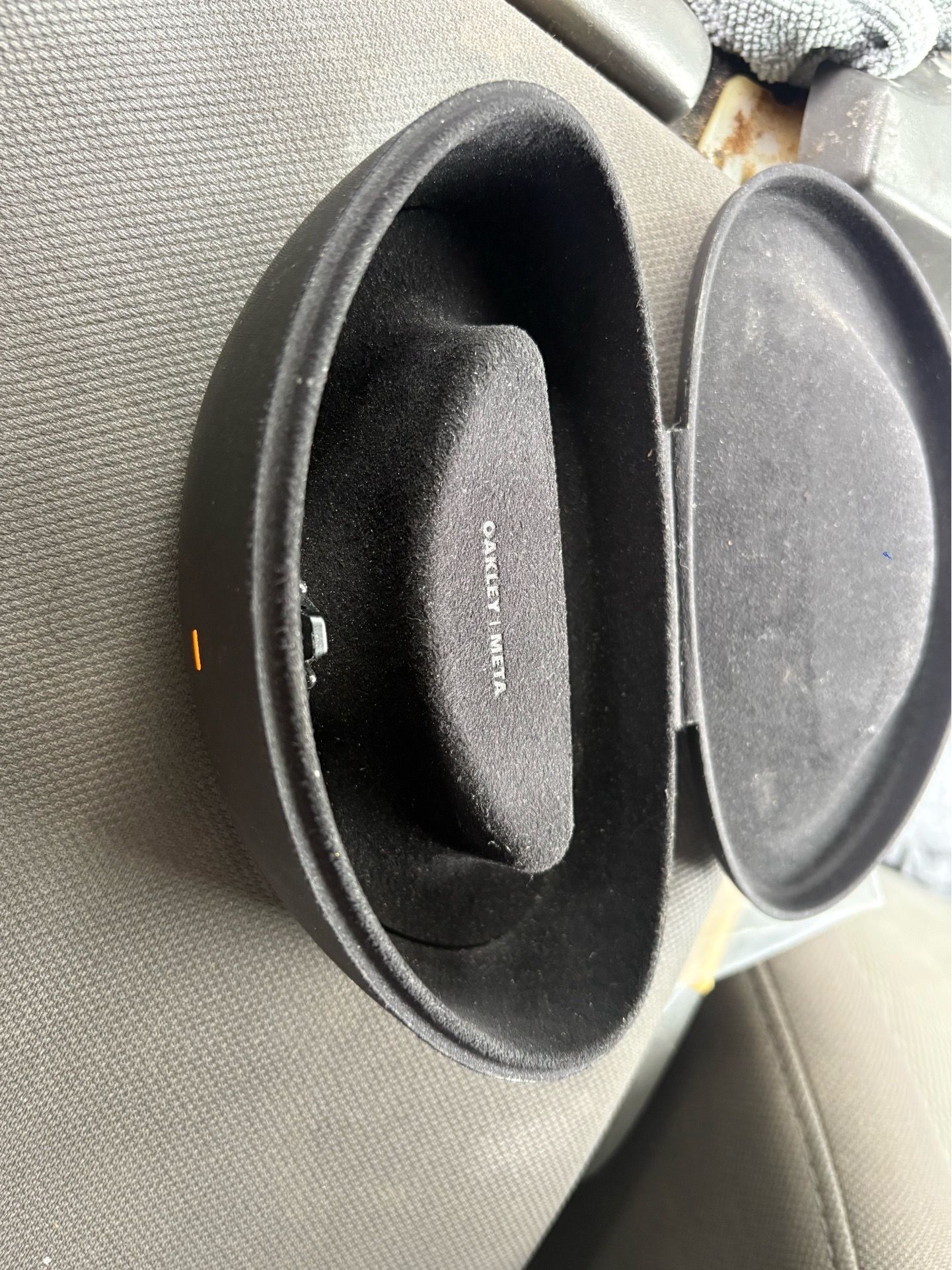 Oakley charging case